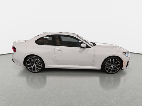 Used 2023 BMW 230i xDrive Coupe w/ Premium Package image 4