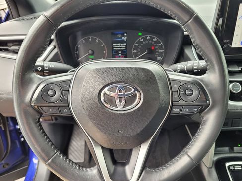 Used 2024 Toyota Corolla Cross AWD Hybrid w/ Moonroof Package image 16