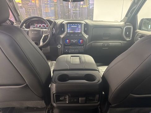 Used 2020 Chevrolet Silverado 1500 RST image 16