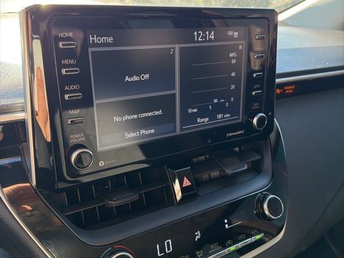 Used 2021 Toyota Corolla LE w/ Body Protection Package (TMS) image 21