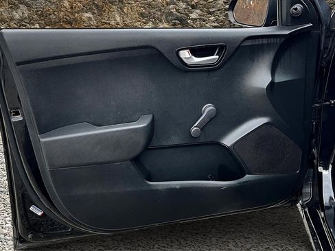 Used 2018 Kia Rio LX image 18