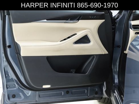 Used 2023 INFINITI QX60 Sensory w/ Vision Package AWD/4WD image 19