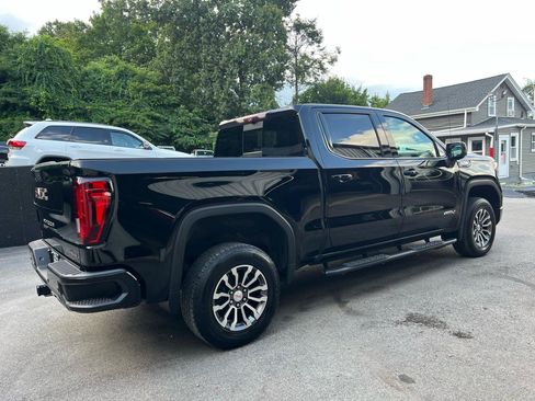 Used 2021 GMC Sierra 1500 AT4 w/ Technology Package AWD/4WD image 9