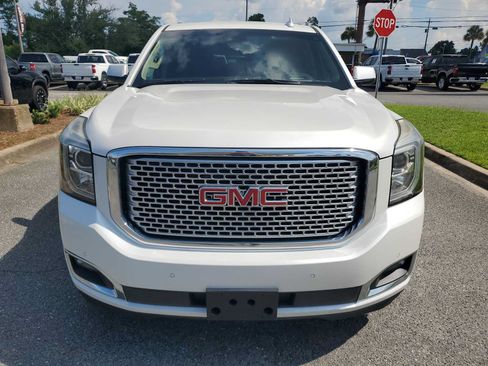 Used 2017 GMC Yukon XL Denali w/ Open Road Package AWD/4WD image 9