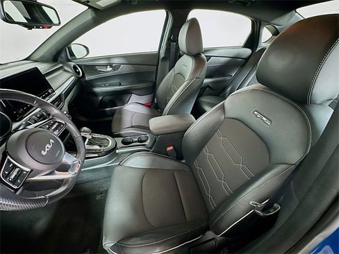 Used 2023 Kia Forte GT-Line image 11