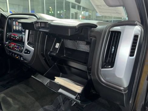 Used 2016 GMC Sierra 1500 SLE w/ SLE Value Package AWD/4WD image 41