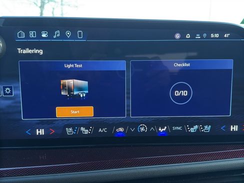 New 2026 Chevrolet Traverse RS w/ LPO, Floor Liner Package AWD/4WD image 37
