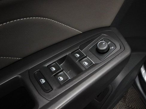 Used 2022 Volkswagen Atlas SE image 15