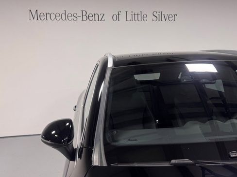 Used 2023 Mercedes-Benz GLC 300 4MATIC image 12