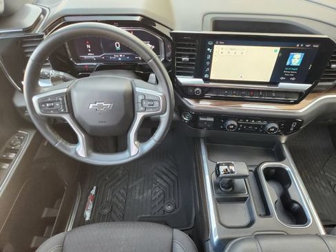 Used 2024 Chevrolet Silverado 1500 LT Trail Boss w/ Convenience Package II AWD/4WD image 29