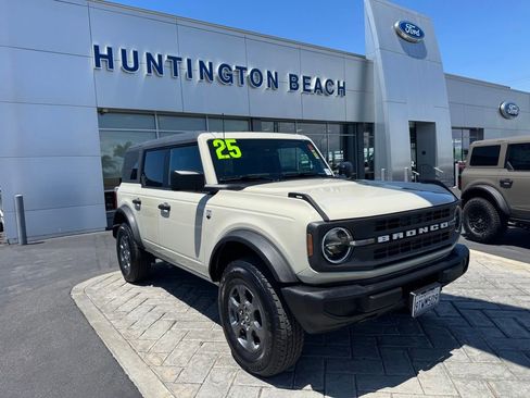 Used 2025 Ford Bronco Big Bend AWD/4WD image 1