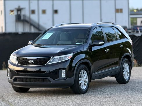 Used 2015 Kia Sorento LX image 6
