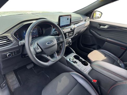 Used 2025 Ford Escape ST-Line FWD image 8