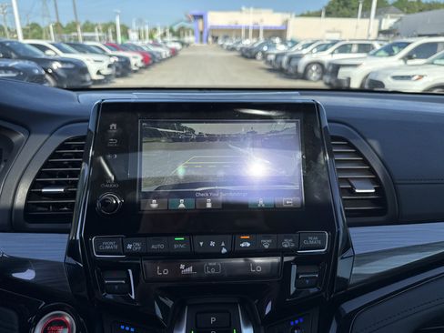 Certified 2024 Honda Odyssey Elite image 31