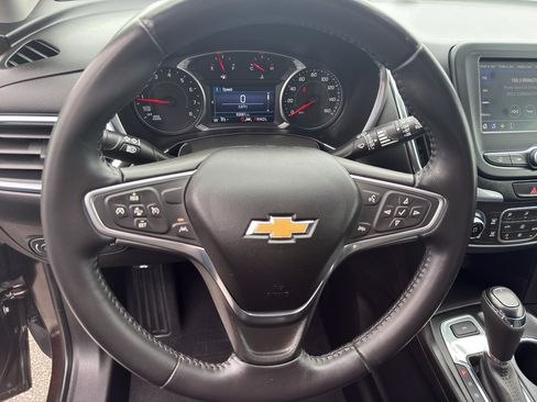 Certified 2020 Chevrolet Equinox LT AWD/4WD image 16