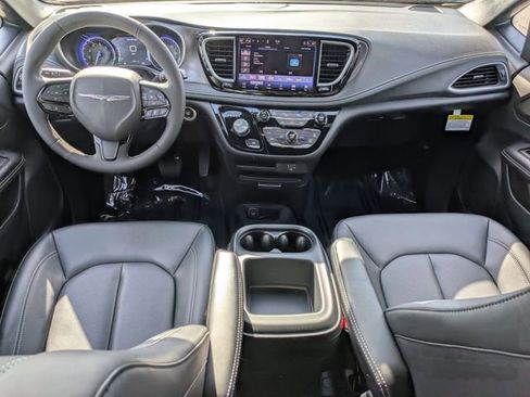 New 2026 Chrysler Pacifica Select w/ S Appearance Package FWD image 22
