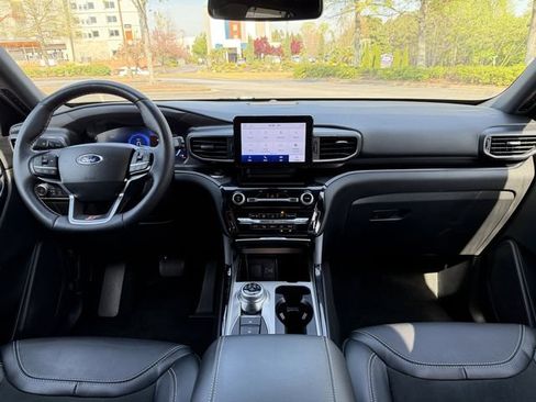 Used 2022 Ford Explorer ST AWD/4WD image 43