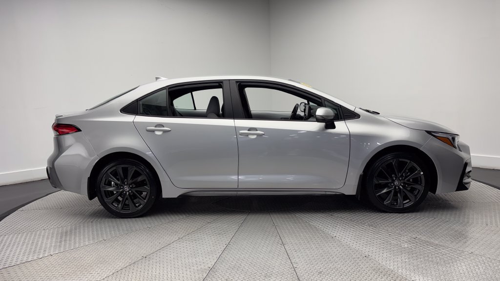 Certified 2025 Toyota Corolla SE FWD image 35