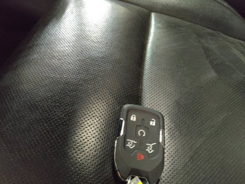 Used 2019 GMC Yukon XL SLT AWD/4WD image 32