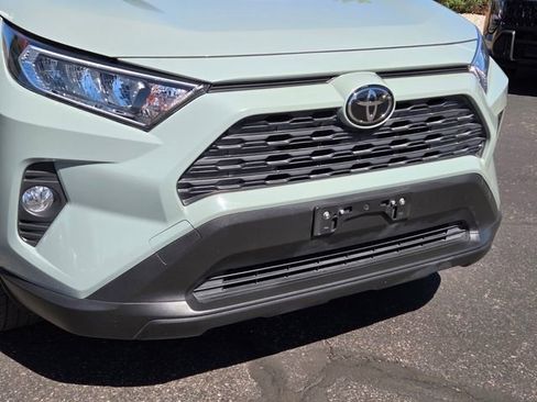 Used 2019 Toyota RAV4 XLE w/ Convenience Package image 9