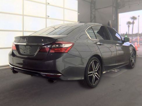 Used 2016 Honda Accord Sport image 4