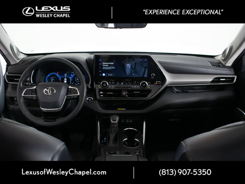 Used 2023 Toyota Highlander Limited FWD image 16