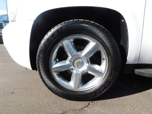 Used 2011 Chevrolet Avalanche LS w/ Regional Value Package image 8