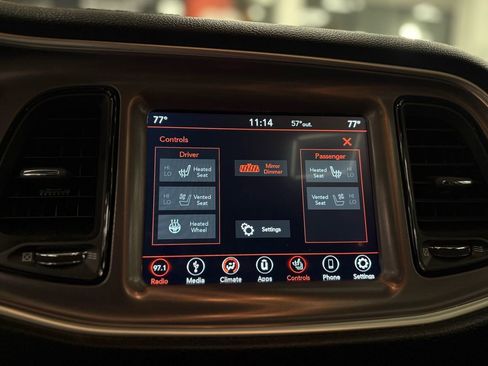 Used 2019 Dodge Challenger SXT w/ Plus Package image 30