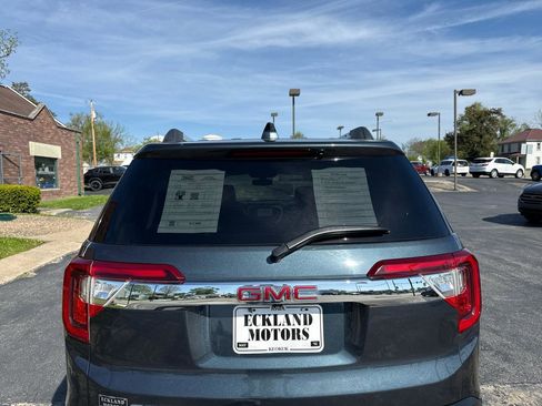 Used 2020 GMC Acadia SLT w/ Trailering Package FWD image 4