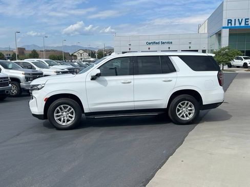 Used 2023 Chevrolet Tahoe LT w/ Luxury Package AWD/4WD image 2