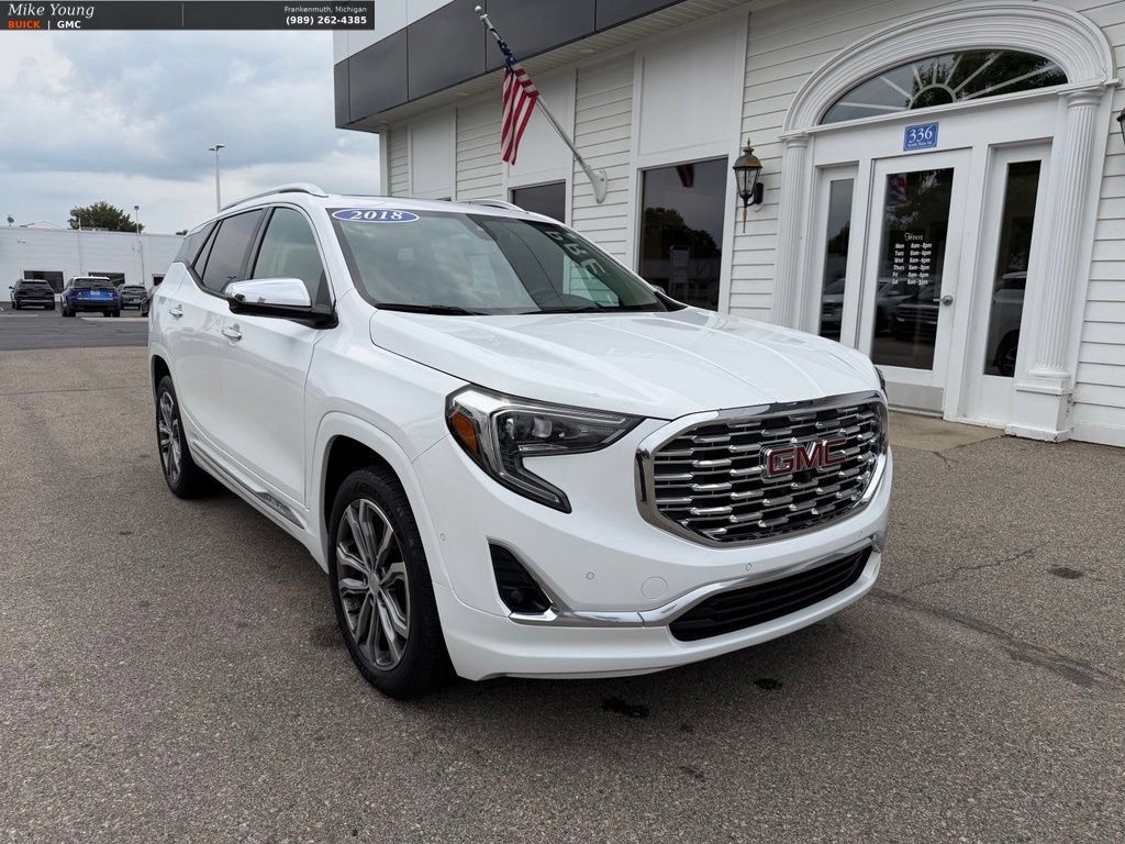 Used 2018 GMC Terrain Denali w/ Advanced Safety Package AWD/4WD image 3