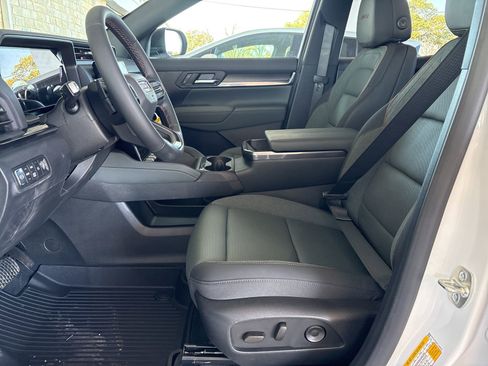 New 2026 GMC Terrain AT4 w/ Convenience Package III image 10