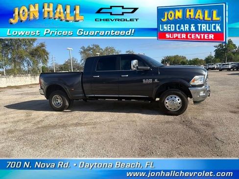 Used 2018 RAM 3500 Laramie Longhorn image 16