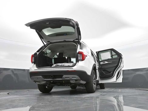 New 2026 Ford Explorer Active image 69