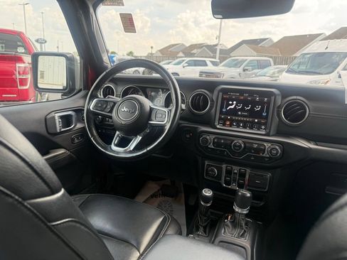 Used 2021 Jeep Wrangler Unlimited Sahara w/ Cold Weather Group AWD/4WD image 61