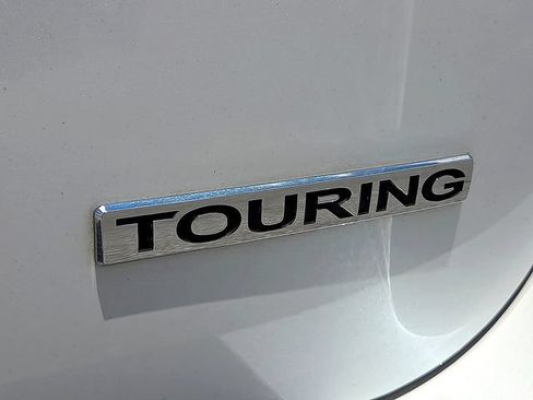 Used 2023 Honda Odyssey Touring image 10