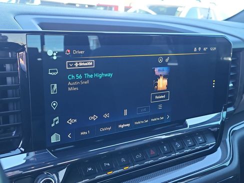 Used 2023 Chevrolet Silverado 1500 ZR2 w/ Technology Package image 19