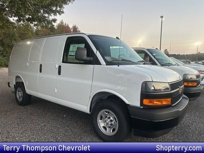 New 2025 Chevrolet Express 2500