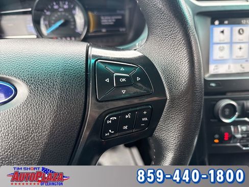Used 2017 Ford Explorer XLT w/ Equipment Group 202A FWD image 28