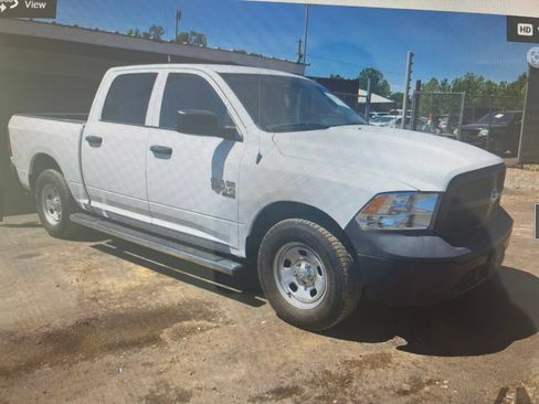 Used 2019 RAM 1500 Tradesman w/ Popular Equipment Group RWD image 15