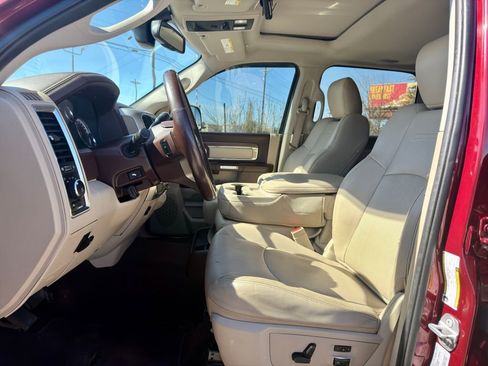 Used 2017 RAM 3500 Laramie image 10