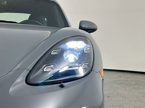 Certified 2025 Porsche 718 Cayman GT4 image 15