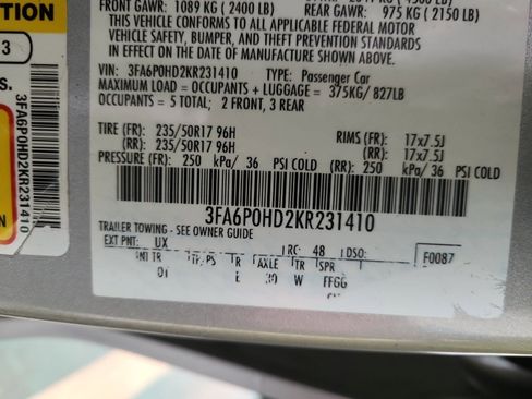 Used 2019 Ford Fusion SE image 16