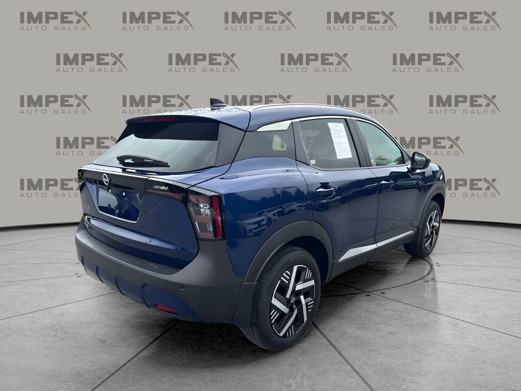 Used 2026 Nissan Kicks SV w/ SV Premium Package FWD image 5