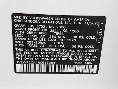 Used 2024 Volkswagen Atlas SE image 34