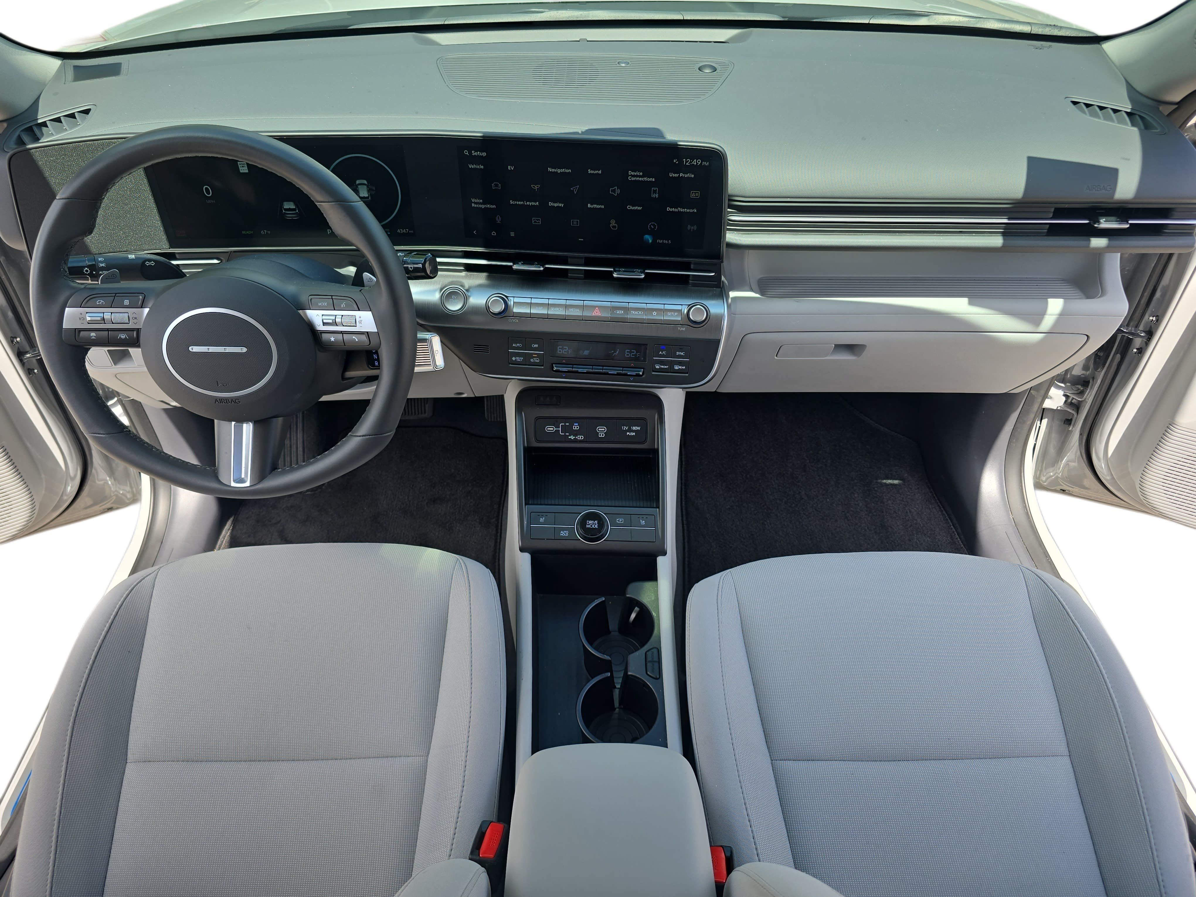 Used 2025 Hyundai Kona SEL FWD image 9