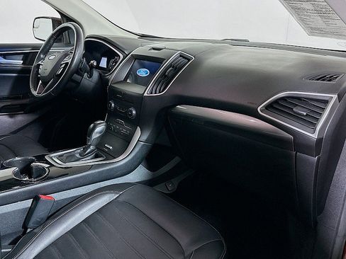 Used 2016 Ford Edge SEL w/ Equipment Group 201A AWD/4WD image 28