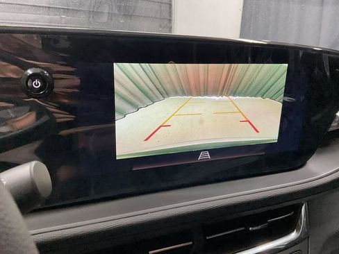 New 2025 Buick Envista Preferred image 19