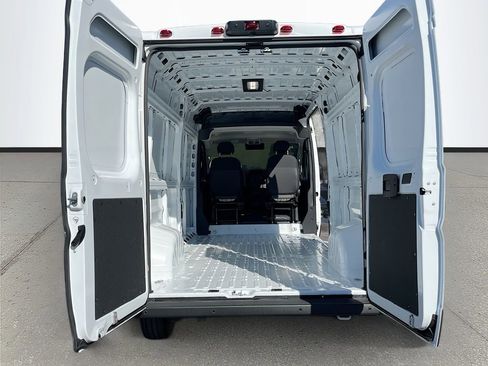 New 2026 RAM ProMaster 2500 w/ Convenience Group FWD image 22