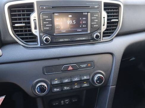 Used 2019 Kia Sportage LX FWD image 6